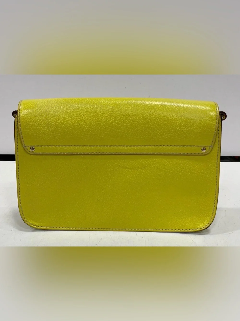 Kate Spade, Lemon Lime Pebbled Leather Crossbody Bag EUC